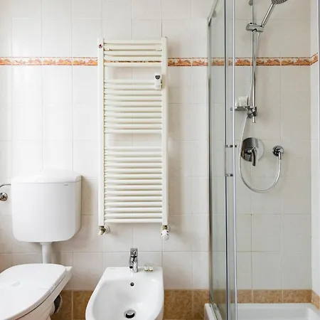 Tiny House La Grola Apartment Parma